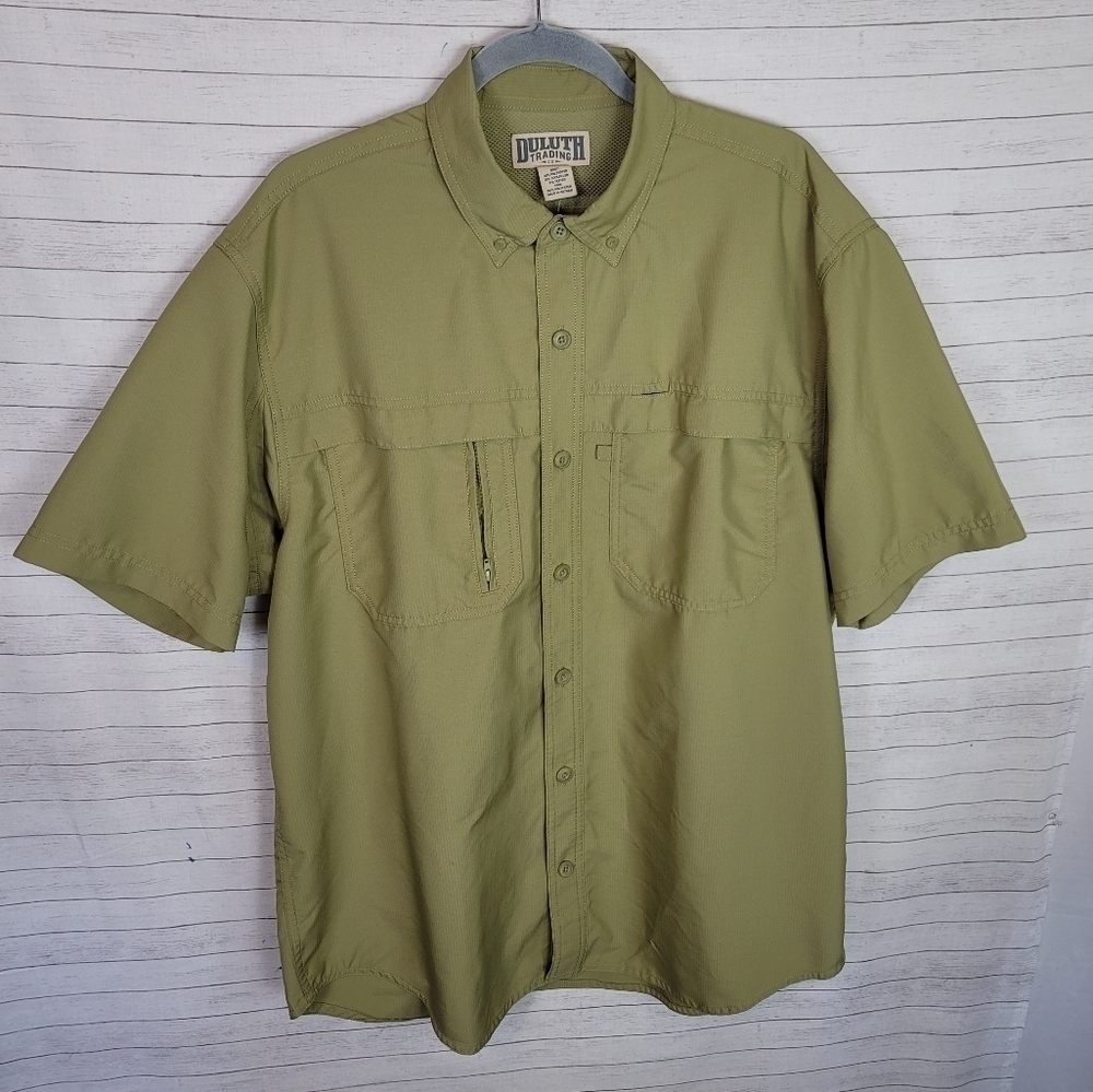DULUTH TRADING CO COOLPLUS ACTION SHORT SLEEVE SHIRT IN OUTDOOR GREEN, SZ LARGE